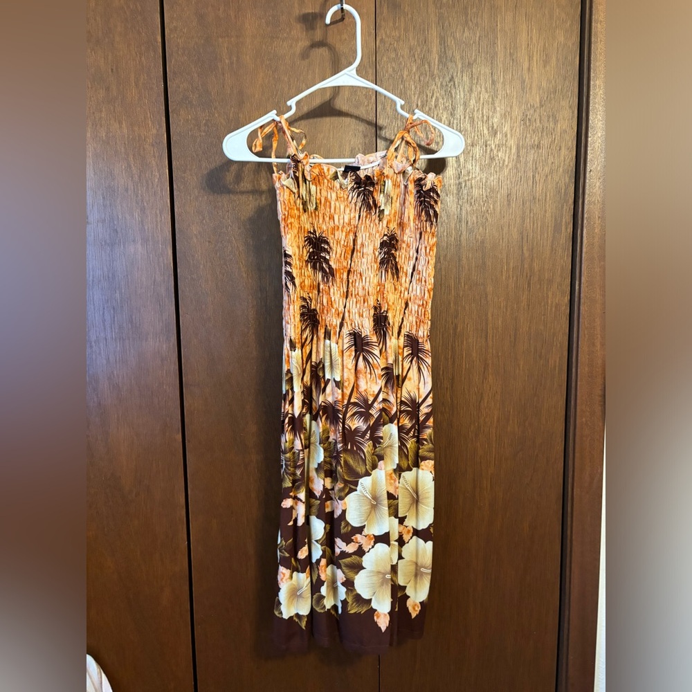 Women’s Hawaiian dress with spaghetti straps